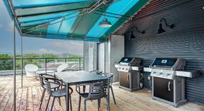 Penthouse With FREE indoor Parking Downtown - Image 3