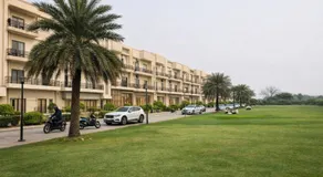 Onyx Suite Luxury Apartment # Lift # Garden # Ac rooms # Private Parking # Near Prem Mandir # Locate - Image 2