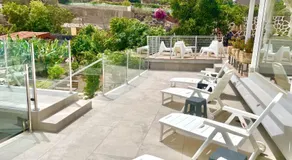 Parralito Garden Oasis - Image 3