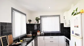 Lakeside Residence - Image 2