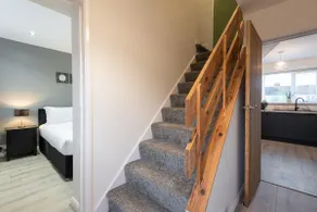 Moor Crescent - Image 4