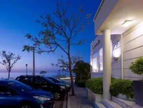 Irida Hotel - Image 4