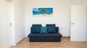 Comfortable 1BR & 1LR Apt Prime location of Vienna - Image 5