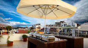 Hermes Hotel - Image 2