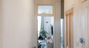 Stylish & Cozy Edinburgh 1 Bed Apartment - Image 3
