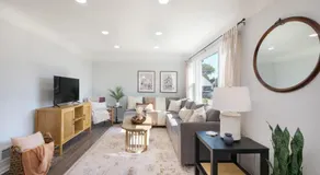 Remodeled 4 Bedroom With a Game Room - Image 3