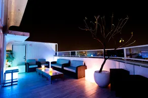Huwei Hotel - Image 4