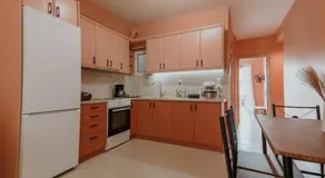 Cozy Peach Nest - Image 3
