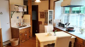 Folks House - Image 2