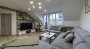 Lili Rooms - Image 2