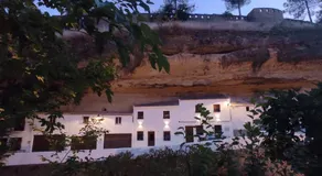 Casa Cueva Las Chicas del Puente - Image 4