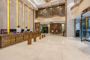 Yitu Lake View Hotel - Image 2