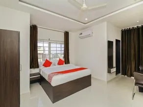 Capital O Hotel Palm International - Image 2