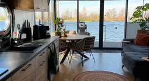 NEW - Little Asia - Stunning Boathouse on a lake Near Amsterdam with Sauna - Image 3