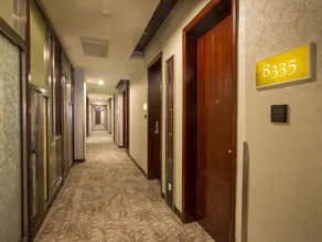 Huachen International Hotel - Image 4