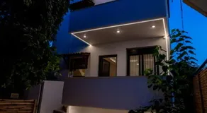 Ελίτ seafront luxury suites - Image 5
