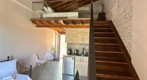 Stenakas Apartments - Image 2