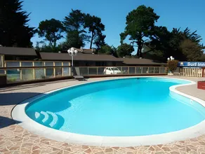 Monterey Surf Inn - Image 5