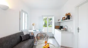 Stay Lux Suites - Image 3