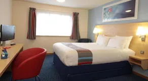 Travelodge Birmingham Central Broadway Plaza - Image 4