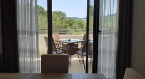 Green Hill Apartments - Image 5