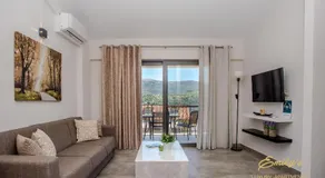 Emily's Luxury Apartments - Image 2