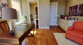 Stunning view in elegant 1 bedroom suite - Image 5