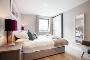 The Wesley Luxury City Apartment - Image 2