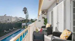 Villa entièrement équipée avec jardin, internet haut débit et terrasse | Vue montagne | Parfaite pour le travail à distance - Image 4