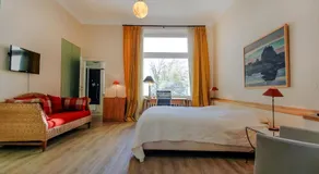 Aparthotel York - Image 2