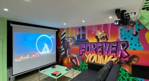 Capsule Forever Young - Jacuzzi - Sauna - Billard - arcade de jeux - Netflix & home cinéma - Ping Pong - Image 2