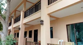 Bank Guesthouse - Image 3