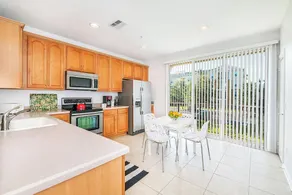 Updated Vista Cay Townhome, 10 min from Universal - Image 4