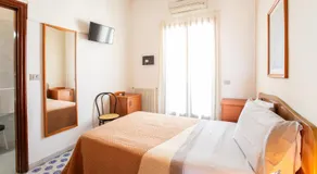 Hotel 2 Mari - Vieste - Image 2