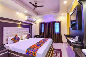 Goroomgo Bollywood Premium Beach View Puri with Balcony - Image 4