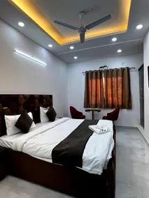 Hotel Trending Stay - Image 1
