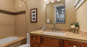 KBM Resorts Luxurious Private Home Easy Walk to Old Town with 2 Family Rooms and BBQ PWS-957 - Image 3