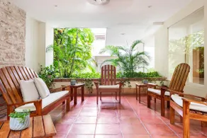 The Best Location & Comfort At Walled City! - Image 5