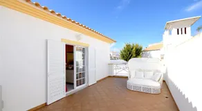 magnifique et spacieuse villa avec piscine privative - Image 5