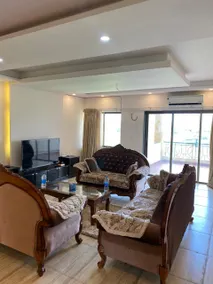 Luxurious 4BHK Flat with King Size Bed in Goa - Image 3