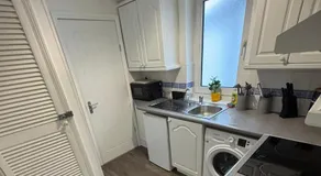 1br-2guests-freeparking-wifi-tv - Image 3