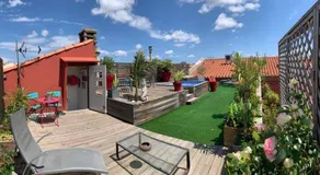 Le Patio Père Pigne Guestroom - Image 4