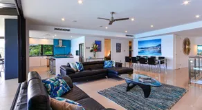 Edge 11 & Free Buggy - Hamilton Island - Image 3
