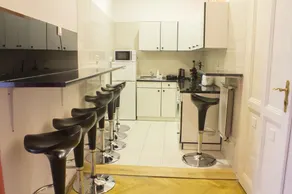 Katona Apartments - Image 3