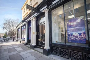 Stylish Wood Street Apartment - City Centre - Image 4