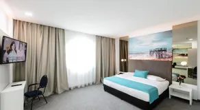 Mirage Medspa Hotel - Image 2