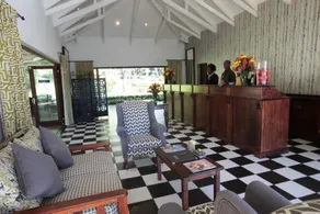 Perry's Bridge Hollow Boutique Hotel - Image 5