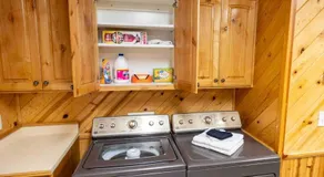 Enjoy The Outback+ Indoor Hot tub+Games+Puzzles+Tennis Court - Image 5