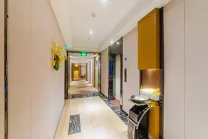 Unitour Hotel, Liuzhou North Station Diwang Xintiandi - Image 4