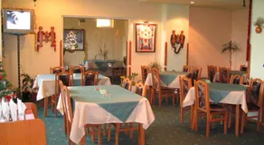 Family Hotel Familya - Image 4
